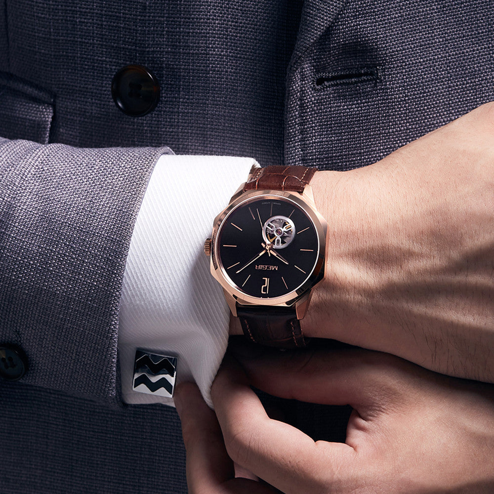 MEGIR Retro Men's Wristwatch Luxury Automatic Mechanical Watches Leather Strap Sapphire 5ATM Waterproof Watch Relogio Masculino 62073